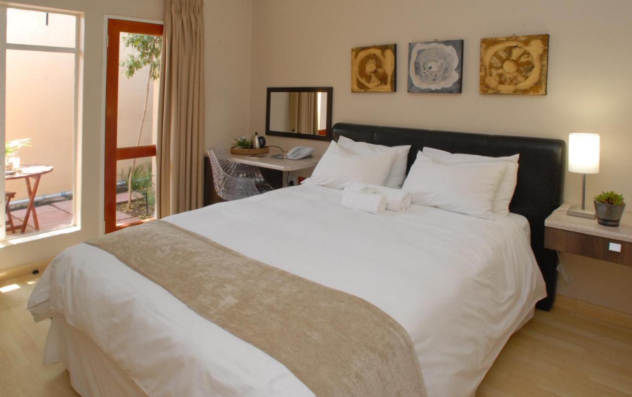 The Lofts Hotell Polokwane Exteriör bild
